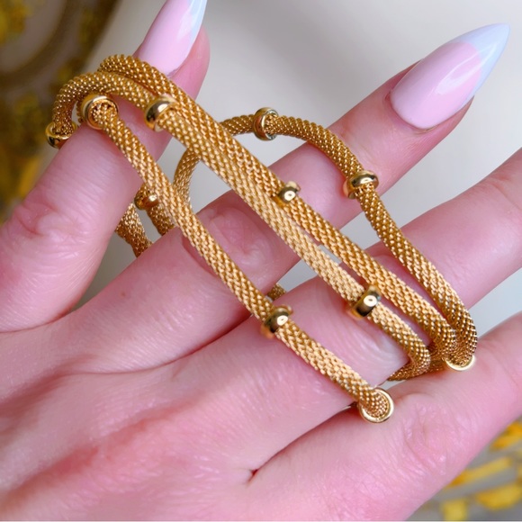 Neiman Marcus gold bracelet 7” long gorgeous vintage magnetic & snap - Picture 5 of 10